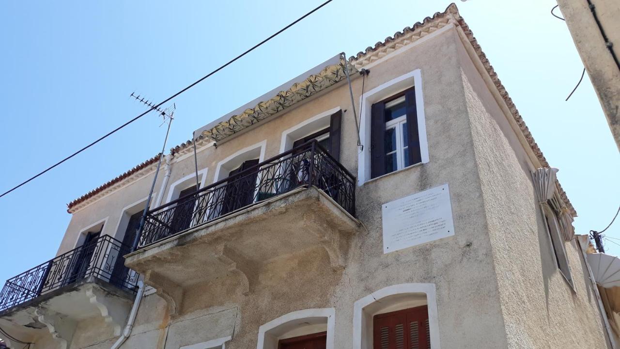 Neoclassical Manor House Poros Town Luaran gambar