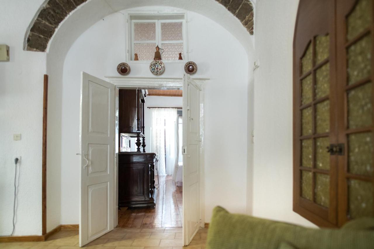 Neoclassical Manor House Poros Town Luaran gambar
